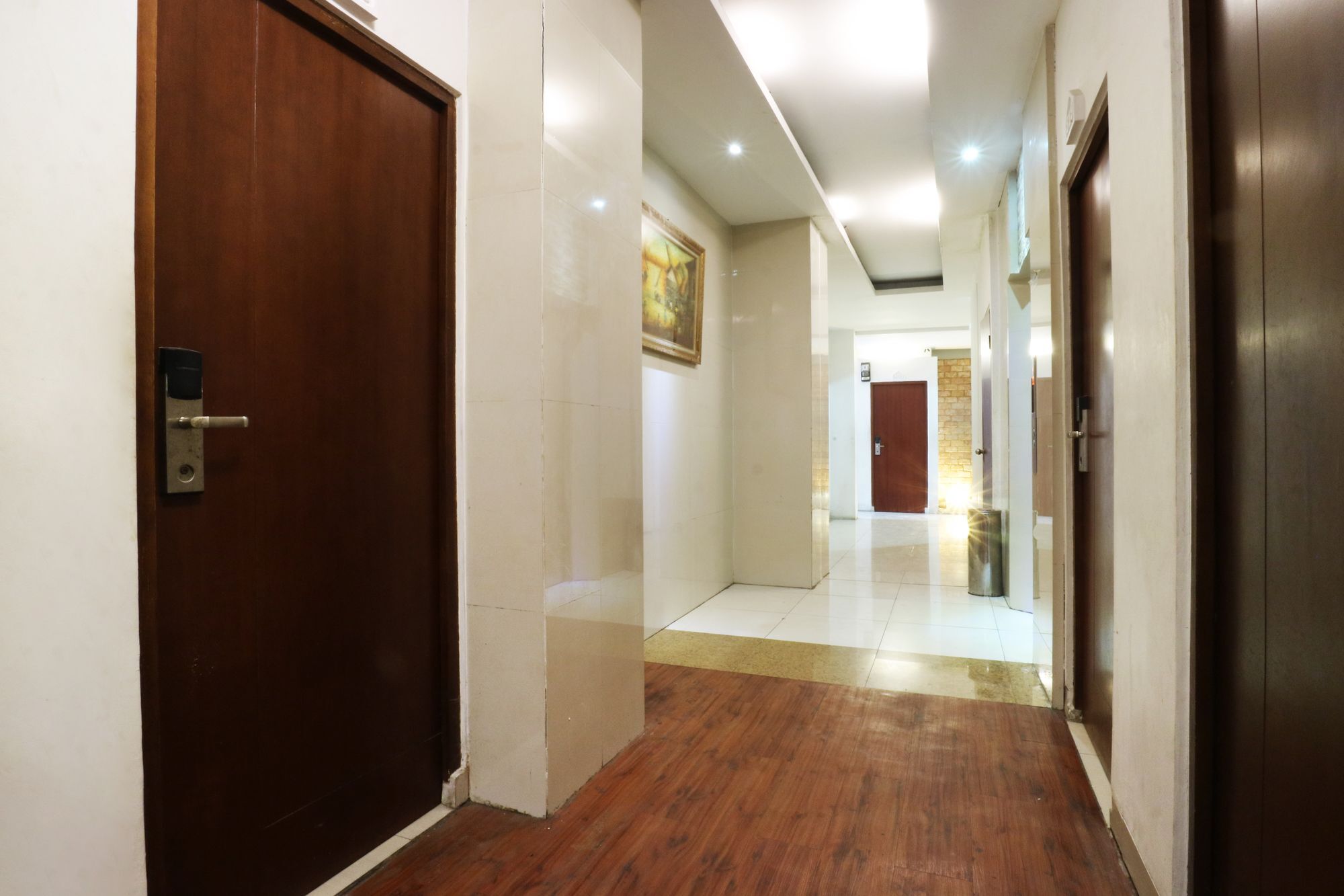 Penthouse Hotel Jakarta Exterior photo