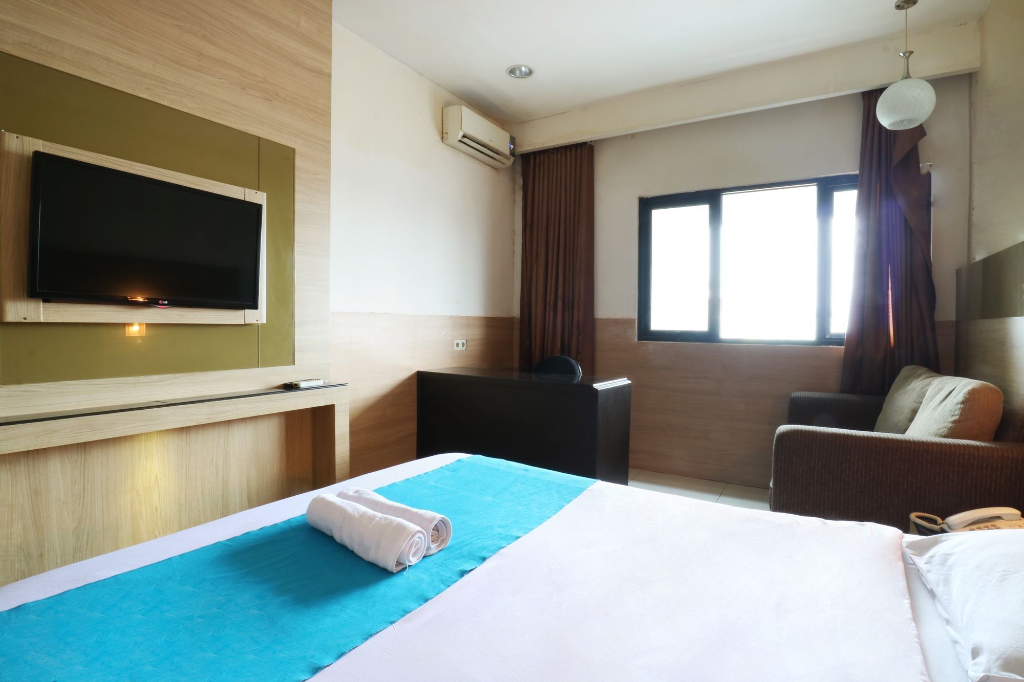 Penthouse Hotel Jakarta Exterior photo